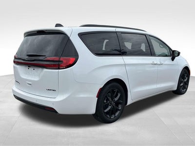 2026 Chrysler Pacifica Limited