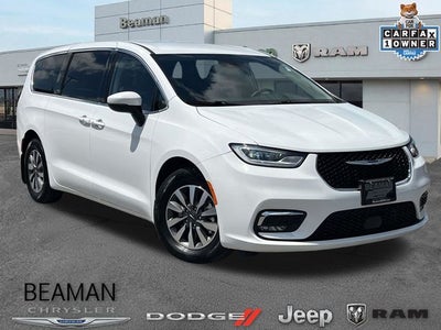 2023 Chrysler Pacifica Hybrid Touring L