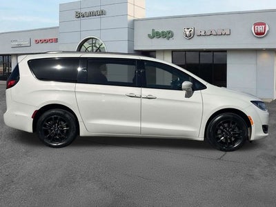 2020 Chrysler Pacifica Launch Edition