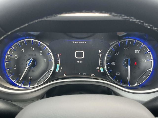 2027 Chrysler Pacifica Limited