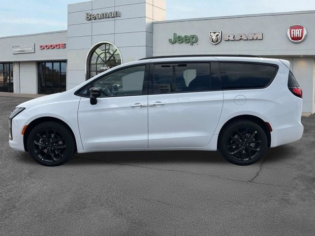 2027 Chrysler Pacifica Limited