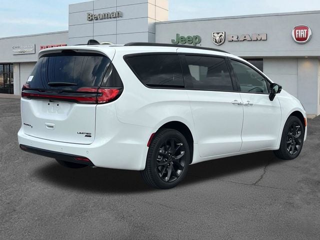 2027 Chrysler Pacifica Limited