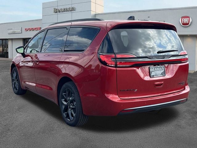 2027 Chrysler Pacifica Limited