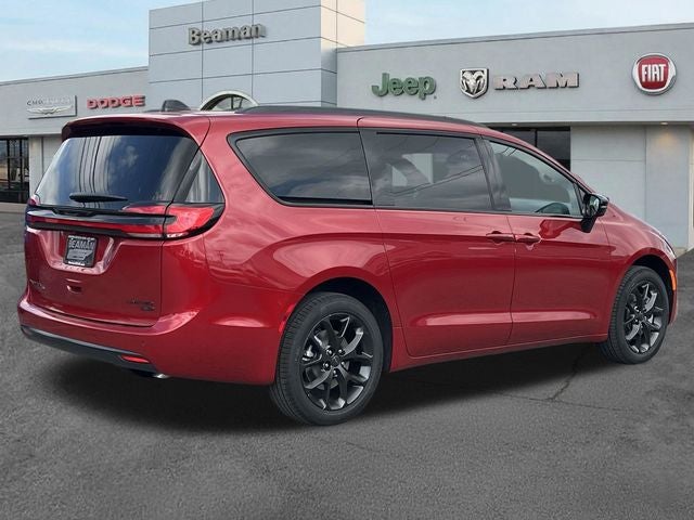 2027 Chrysler Pacifica Limited