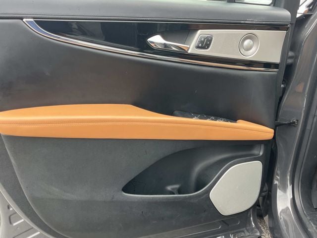 2023 Lincoln Nautilus Black Label