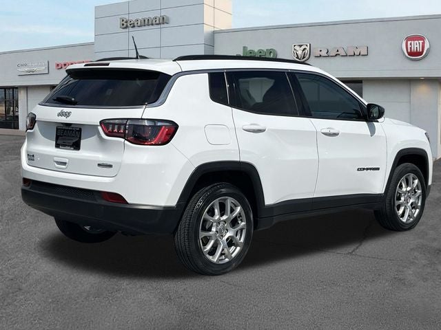 2022 Jeep Compass Latitude Lux
