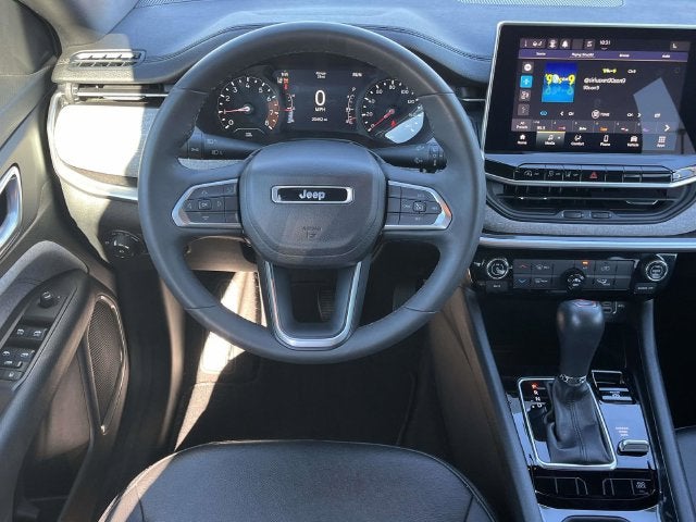2023 Jeep Compass Latitude Lux