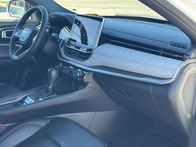 2023 Jeep Compass Latitude Lux