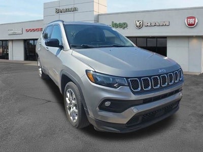 2023 Jeep Compass Latitude Lux