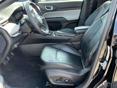 2023 Jeep Compass Latitude Lux