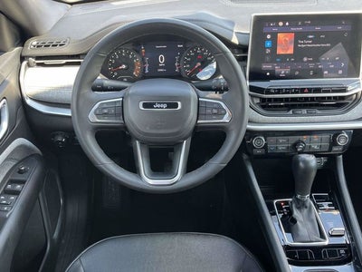 2023 Jeep Compass Latitude Lux