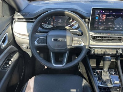 2023 Jeep Compass Latitude Lux