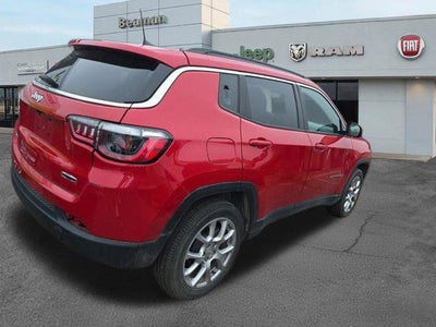 2023 Jeep Compass Latitude Lux
