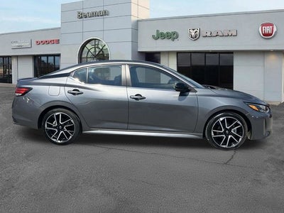 2025 Nissan Sentra SR