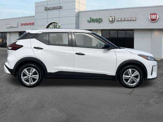2021 Nissan Kicks S