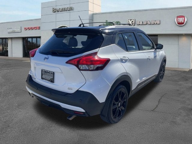 2020 Nissan Kicks SR
