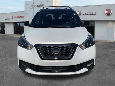 2020 Nissan Kicks SR