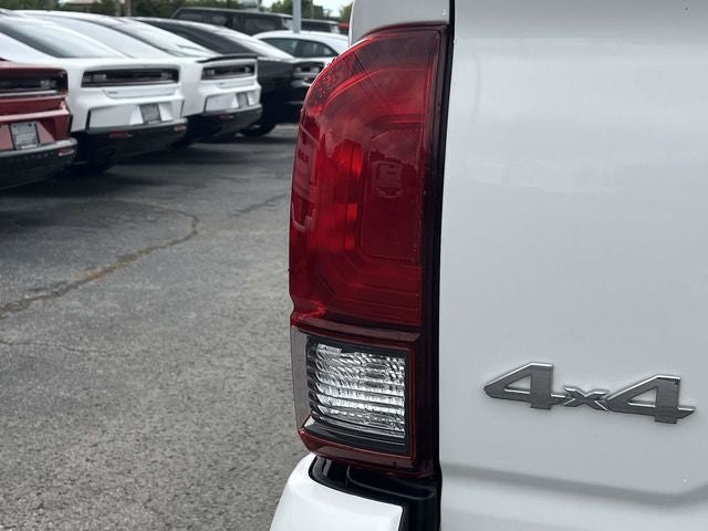2023 Toyota Tacoma SR V6
