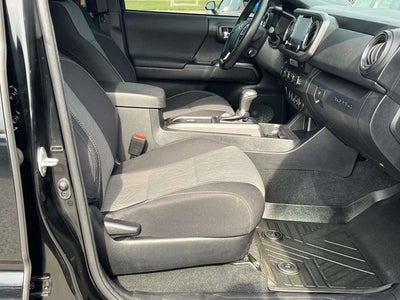 2022 Toyota Tacoma 4WD TRD Off-Road V6