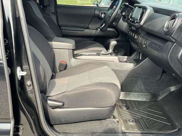 2022 Toyota Tacoma 4WD TRD Off-Road V6
