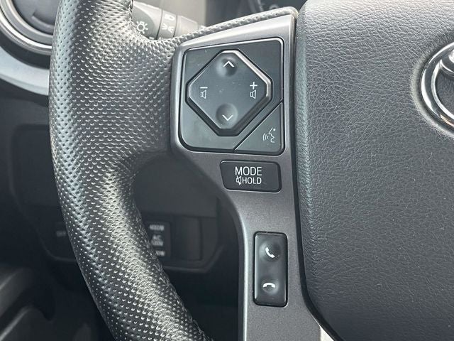 2022 Toyota Tacoma 4WD TRD Off-Road V6