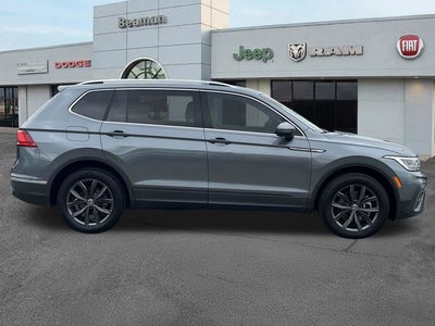 2023 Volkswagen Tiguan 2.0T SE