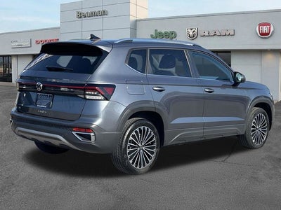 2025 Volkswagen Taos 1.5T SE