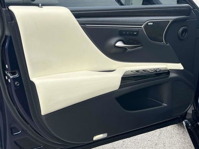 2022 Lexus ES 300h 300h Ultra Luxury