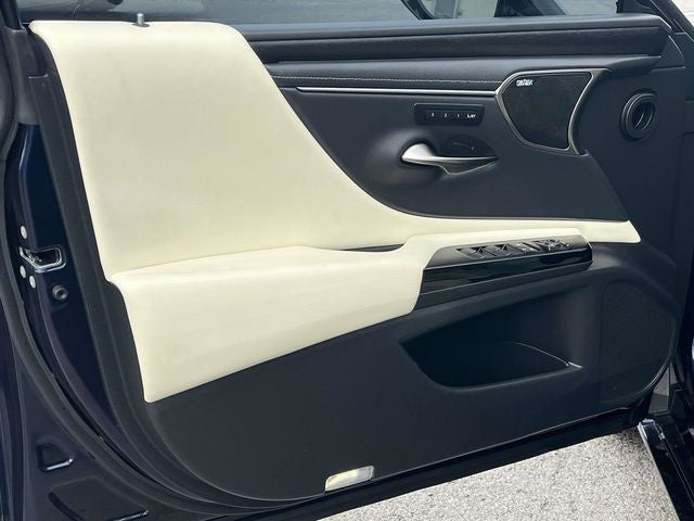 2022 Lexus ES 300h 300h Ultra Luxury