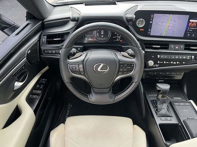 2022 Lexus ES 300h 300h Ultra Luxury