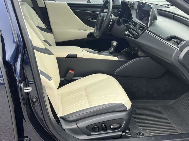2022 Lexus ES 300h 300h Ultra Luxury