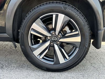 2022 Nissan Rogue SL