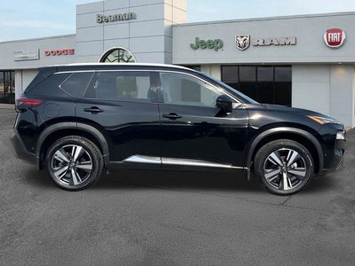 2022 Nissan Rogue SL