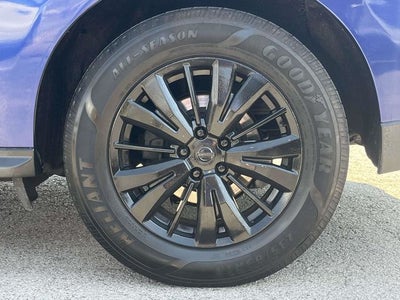 2018 Nissan Pathfinder SL