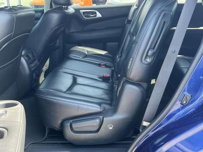 2018 Nissan Pathfinder SL