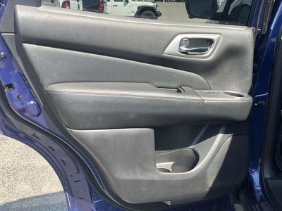 2018 Nissan Pathfinder SL