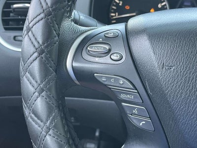 2018 Nissan Pathfinder SL