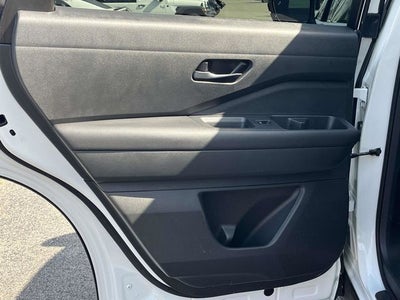 2025 Nissan Pathfinder S