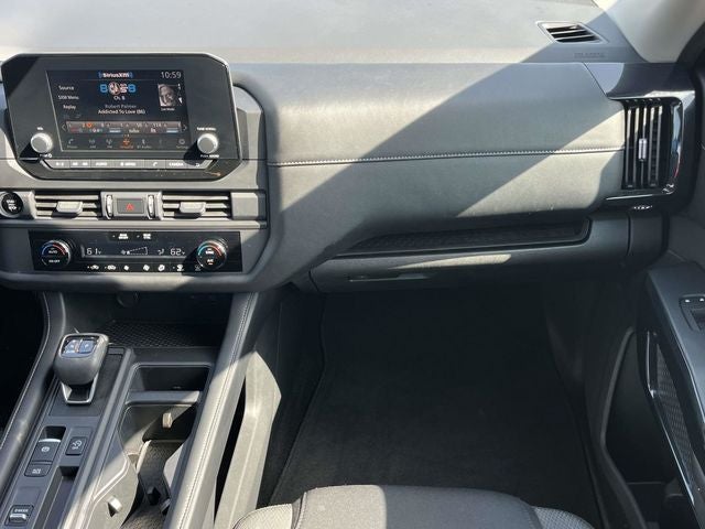 2025 Nissan Pathfinder S
