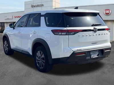 2025 Nissan Pathfinder S