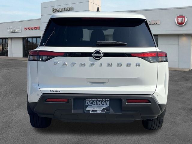 2025 Nissan Pathfinder S