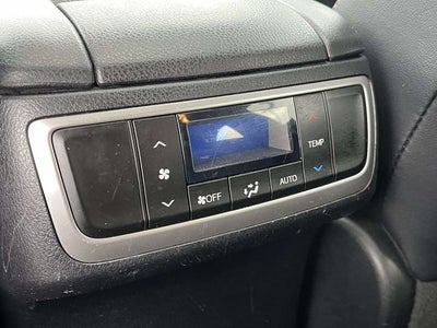 2017 Toyota Highlander Base