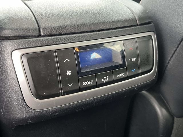 2017 Toyota Highlander Base