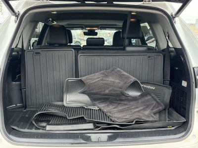 2017 Toyota Highlander Base