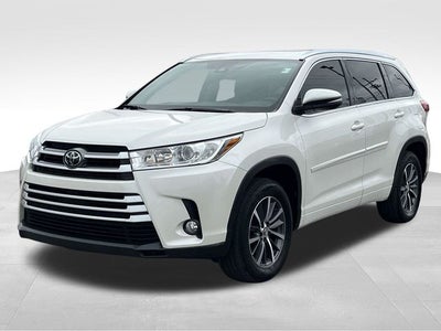 2017 Toyota Highlander Base