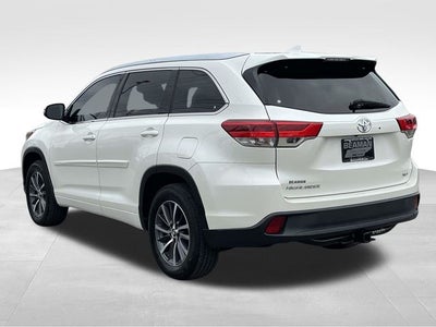 2017 Toyota Highlander Base