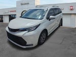 2021 Toyota Sienna XLE 8 Passenger