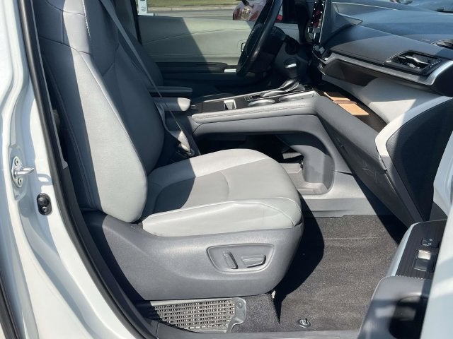 2021 Toyota Sienna XLE 8 Passenger