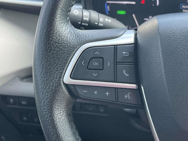 2021 Toyota Sienna XLE 8 Passenger