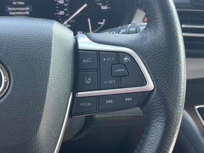2021 Toyota Sienna XLE 8 Passenger